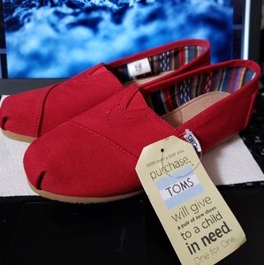 Red Toms